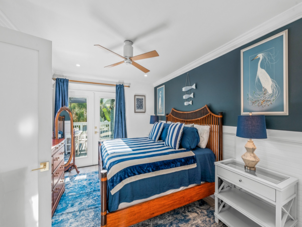 Luxury Longboat Key Walk to Beach 3 Bedroom Vacation Home