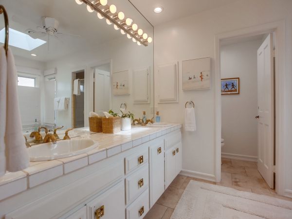 Vacation Home Across from the Beach in the Heart of La Jolla