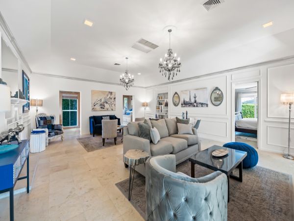 Four Bedroom Vacation Pool Home in Bradenton Sleeps 10