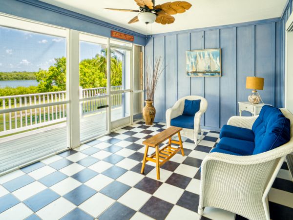 Canal View Vacation Home in Captiva Walk To Beach