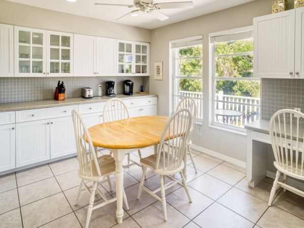 Canal View Vacation Home in Captiva Walk To Beach