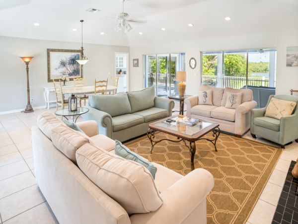 Canal View Vacation Home in Captiva Walk To Beach
