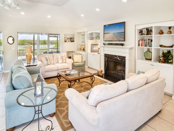Canal View Vacation Home in Captiva Walk To Beach