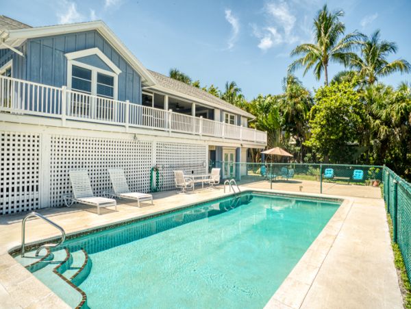 Canal View Vacation Home in Captiva Walk To Beach