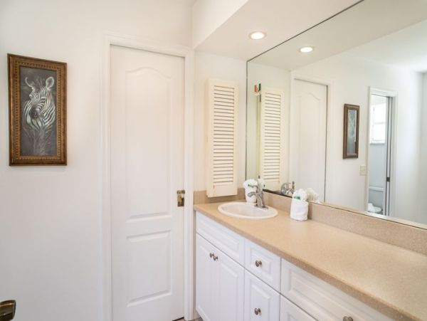 Canal View Vacation Home in Captiva Walk To Beach