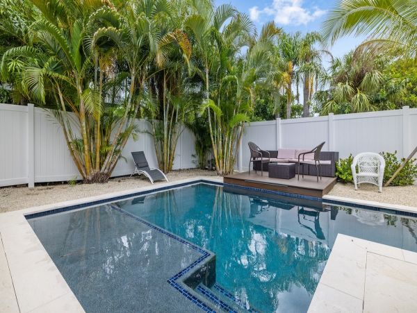 Bradenton Beach 4 Bedroom Home Private Pool Walk To Beach