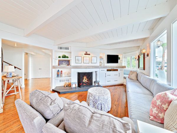 La Jolla Four Bedroom Home with Ocean Views Sleeps Nine