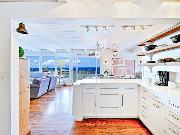 La Jolla Four Bedroom Home with Ocean Views Sleeps Nine