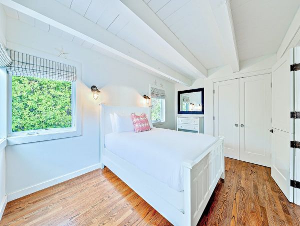 La Jolla Four Bedroom Home with Ocean Views Sleeps Nine