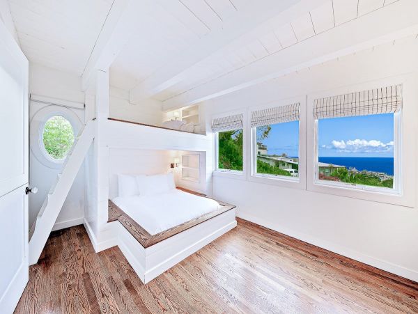La Jolla Four Bedroom Home with Ocean Views Sleeps Nine