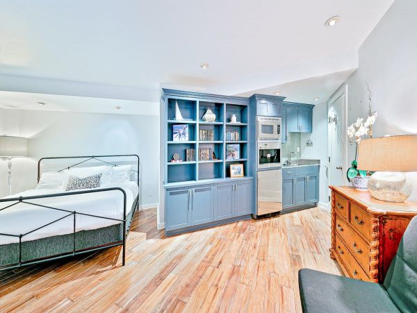 La Jolla Four Bedroom Home with Ocean Views Sleeps Nine