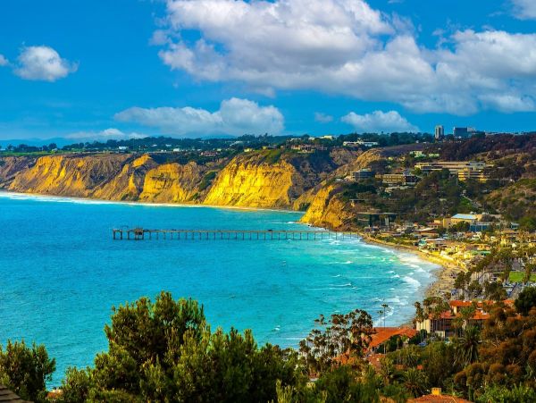 La Jolla Four Bedroom Home with Ocean Views Sleeps Nine