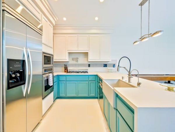 La Jolla Walk to Beach Three Bedroom Rental Home Sleeps 7