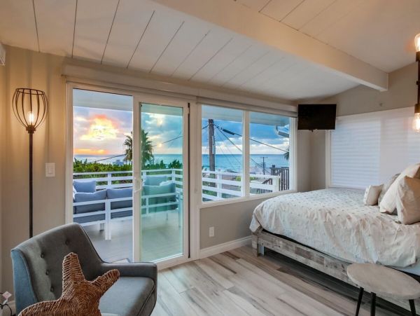 La Jolla Four Bedroom Rental with Ocean View Sleeps 10