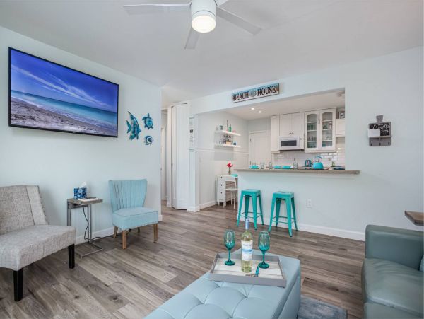 Sarasota Cozy Two Bedroom Vacation Duplex