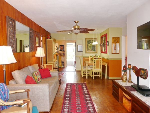 Two Bedroom Home in Marco Island Sleeps Six Guests