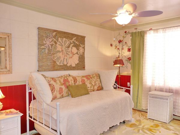 Two Bedroom Home in Marco Island Sleeps Six Guests