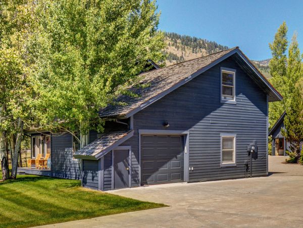 Jackson Hole Vacation Home Eleven Bedroom