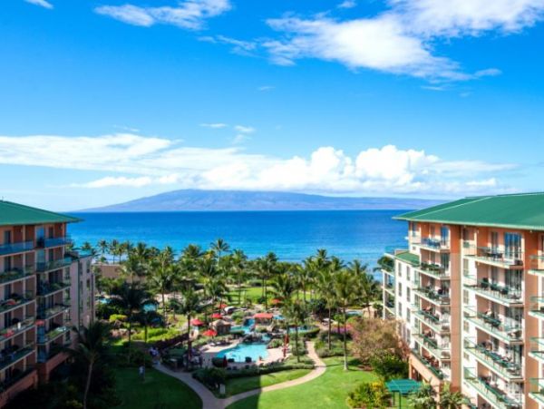Deluxe Kaanapali Vacation Beach Condo - Amazing Views!
