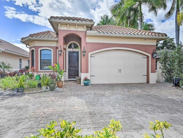 Naples Vacation Home 3 Bedrooms Sleeps 10 Guests