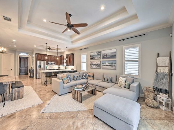 Naples Vacation Home 3 Bedrooms Sleeps 10 Guests
