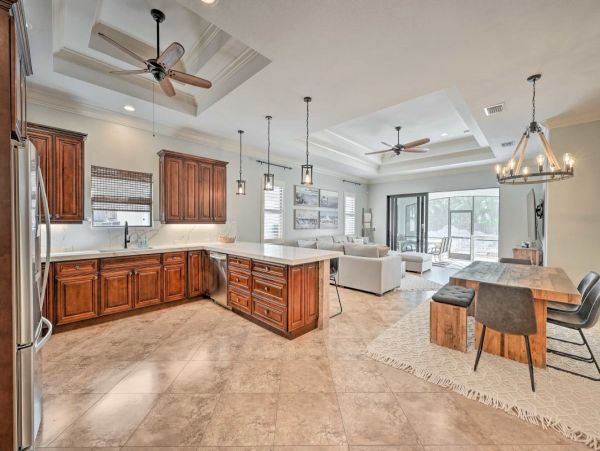 Naples Vacation Home 3 Bedrooms Sleeps 10 Guests
