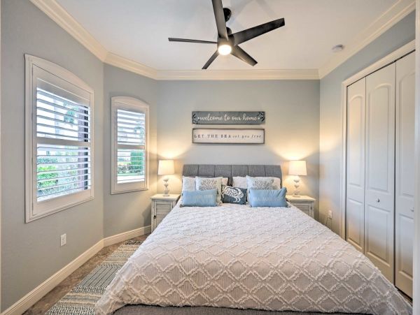 Naples Vacation Home 3 Bedrooms Sleeps 10 Guests