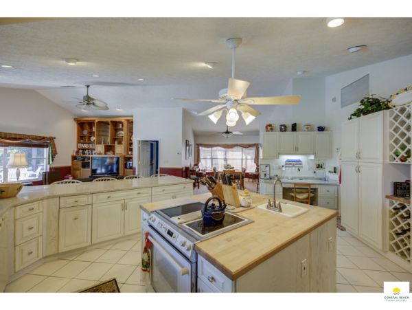 Marco Island Vacation Home Three Bedroom with Pool Sleeps 8