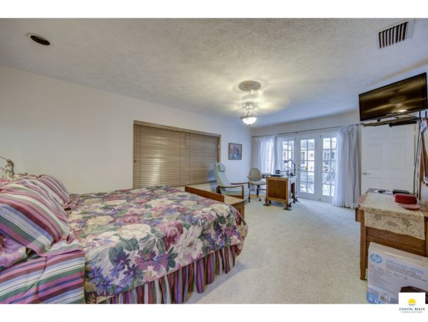 Marco Island Vacation Home Three Bedroom with Pool Sleeps 8