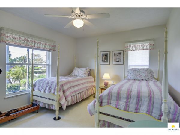 Marco Island Vacation Home Three Bedroom with Pool Sleeps 8