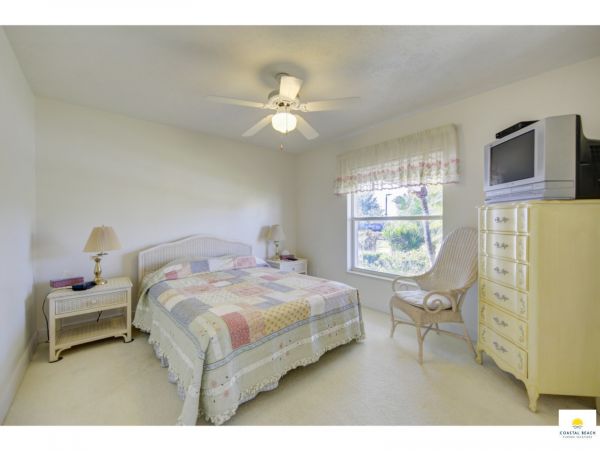 Marco Island Vacation Home Three Bedroom with Pool Sleeps 8