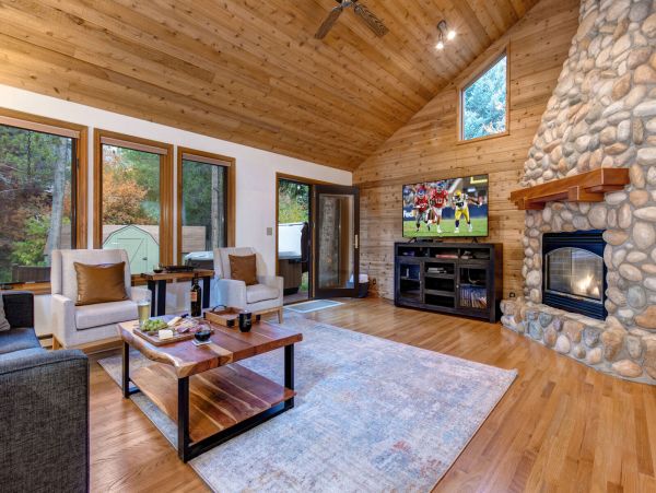 Great Wilson Vacation Home Four Bedroom