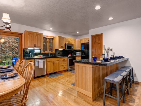 Great Wilson Vacation Home Four Bedroom