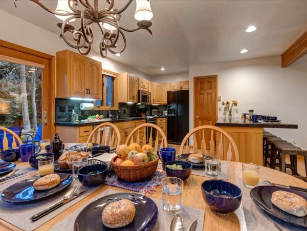 Great Wilson Vacation Home Four Bedroom