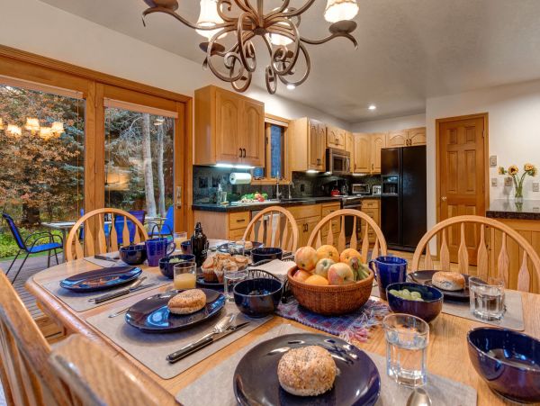 Great Wilson Vacation Home Four Bedroom