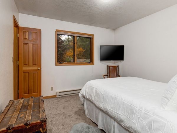 Great Wilson Vacation Home Four Bedroom