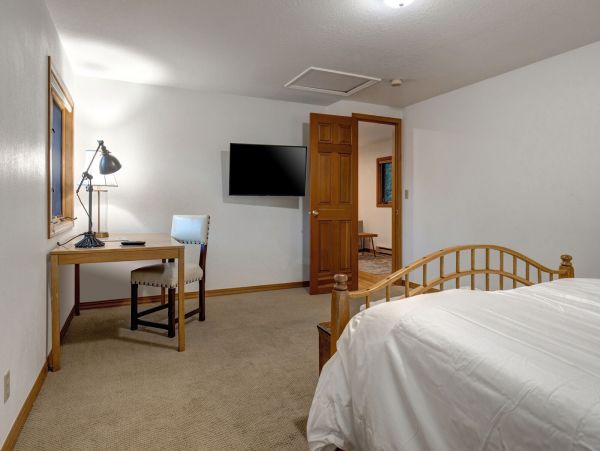 Great Wilson Vacation Home Four Bedroom
