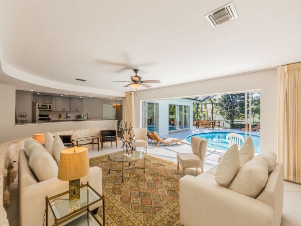 Marco Island Gorgeous Vacation Pool Home - Sleeps 10 Guests