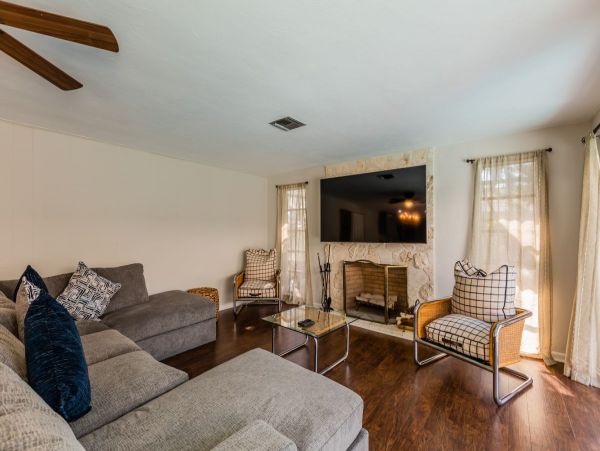 Marco Island Gorgeous Vacation Pool Home - Sleeps 10 Guests