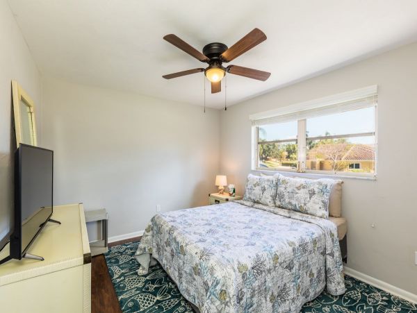 Marco Island Gorgeous Vacation Pool Home - Sleeps 10 Guests