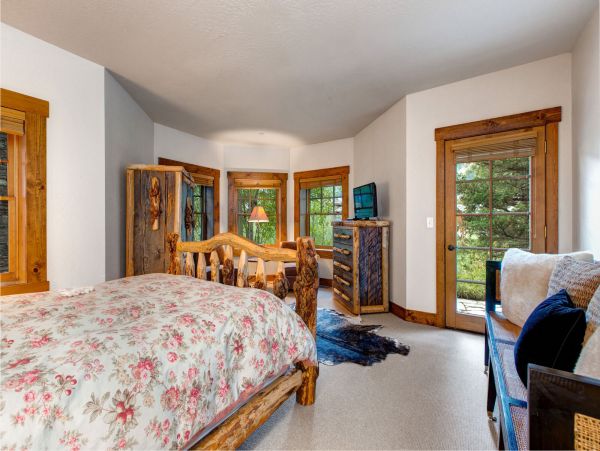 Cozy Cabin In Teton, Sleeps 8