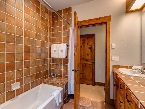 Cozy Cabin In Teton, Sleeps 8