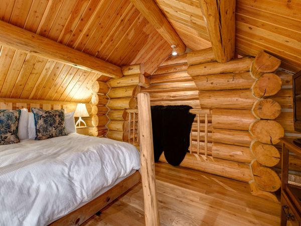 Cozy Cabin In Teton, Sleeps 8