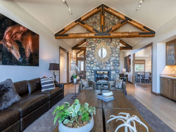 Luxurious Mountain Masterpiece Great Views of Grand Tetons