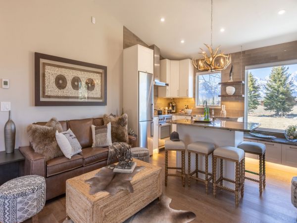 Luxurious Mountain Masterpiece Great Views of Grand Tetons