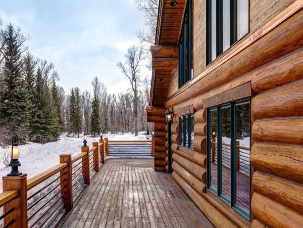 Luxurious 9 Bedroom Retreat in Jackson Hole Sleeps 18 Guests