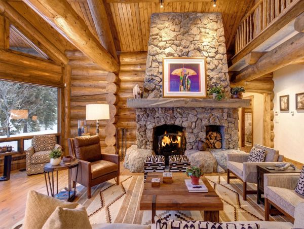 Luxurious 9 Bedroom Retreat in Jackson Hole Sleeps 18 Guests