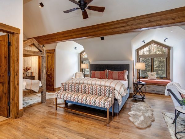 Luxurious 9 Bedroom Retreat in Jackson Hole Sleeps 18 Guests