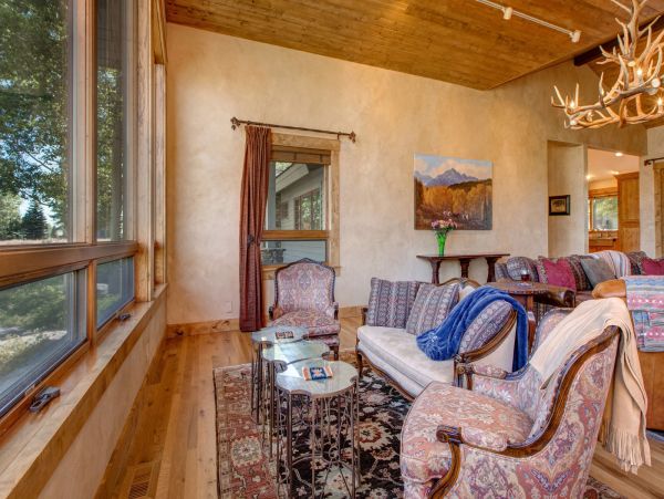 Jackson Hole Vacation Ranch Home Four Bedrooms Sleeps 12