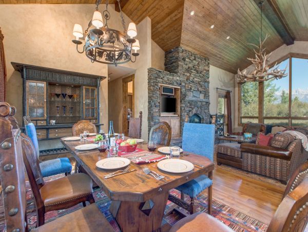 Jackson Hole Vacation Ranch Home Four Bedrooms Sleeps 12